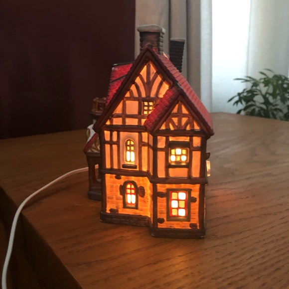 Al’s Bakery Christmas village - Picture 6 of 8